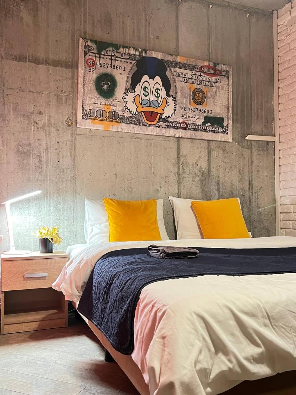 Moonlight Hostel Lviv Eksteriør billede